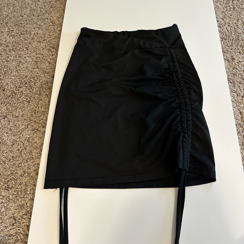 SHEIN Black Ruched Mini Skirt